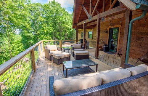 Blue Ridge Mountain Log Cabin - Views - Fireplace - River Access! - Photo 6