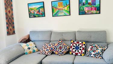 Spacious 3-bedroom family apartment in the historic center, Albaicín - Foto 2