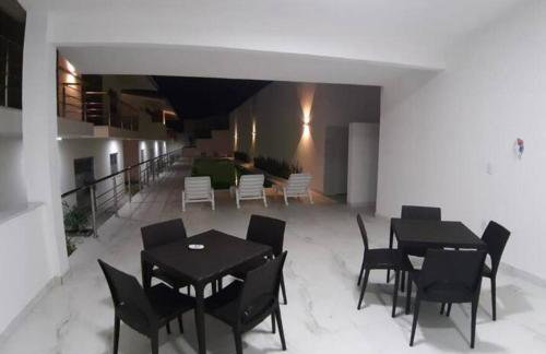 Apartamento superior para temporada - Conforto e Piscina a 800m da Praia de Taperapuã - Foto 13