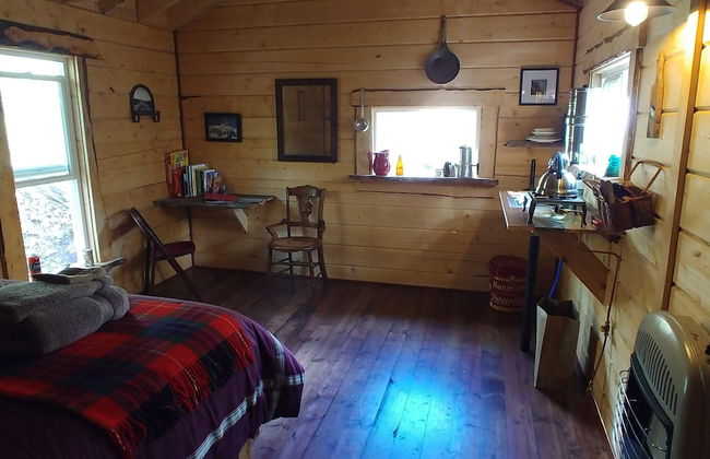 Blackburn Cabins - Photo 18