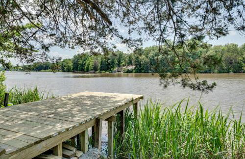 Waterfront Retreat on Raymond Gary State Lake - Foto 27