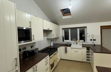 Luxury Detached holiday home Near BHX, JLR, NEC - Foto 10