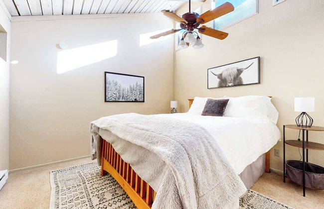 Modern Cabin for 6, Near Slopes + Canyon Lodge! - Foto 7