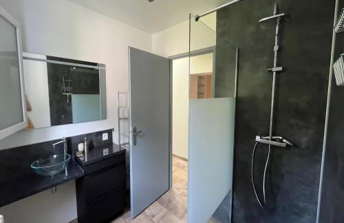 Villa in St Denis with Pool & Pyrenees View - Foto 17