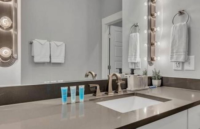 Prime Location Music House 10 Beds Free Parking - Foto 30