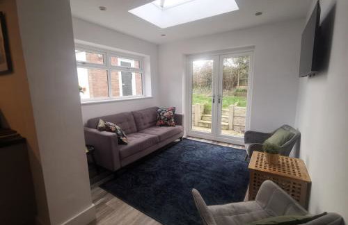 EMA, Castle Donington Circuit contractors group 4 bedrooms 7 bed house-private parking - Foto 6