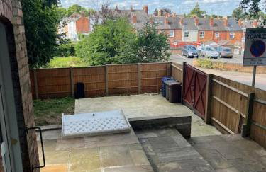 Central Banbury Stay Comfy and Spacious for groups 9 sleeps - Foto 26