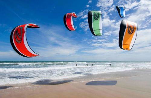 Stunning Chic Penthouse retreat in front of the beach - Foto 23