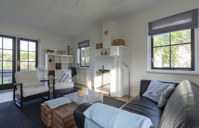 Beautifully Situated Luxury Villa on the Water - Foto 60