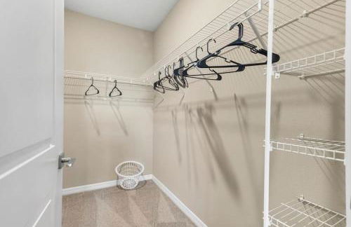 Luxe 1BR/1BA: Dive, Rest, Explore. Book Now! - Foto 41