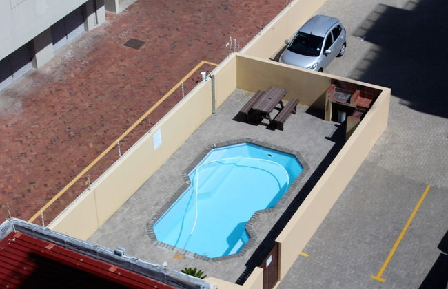 Stay Spectacular - Photo 39