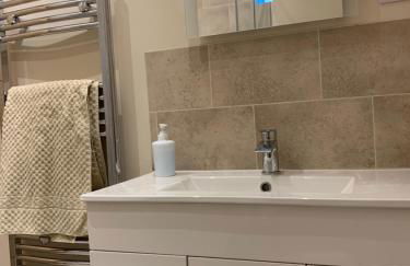 Luxury modern apartment with free private parking - Foto 14