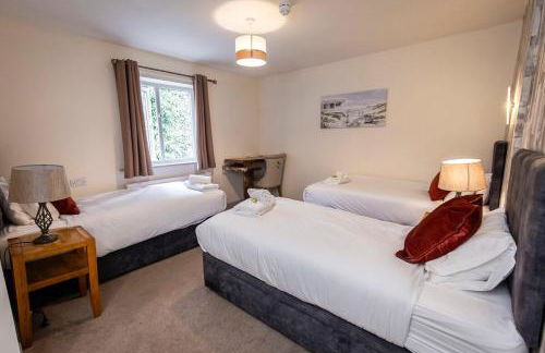 New Hobbit, stunning views, sleeps 42, Bar, Hot Tub - Foto 36