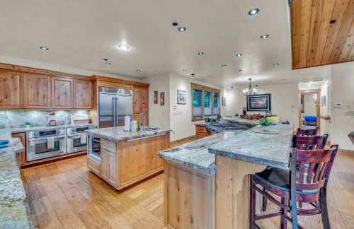 Tahoe Island Retreat Hot Tub & Game Room - Foto 10