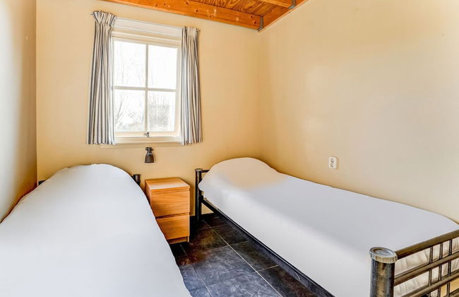 Tranquil Holiday Home in Lage Zwaluwe With Terrace - Photo 5