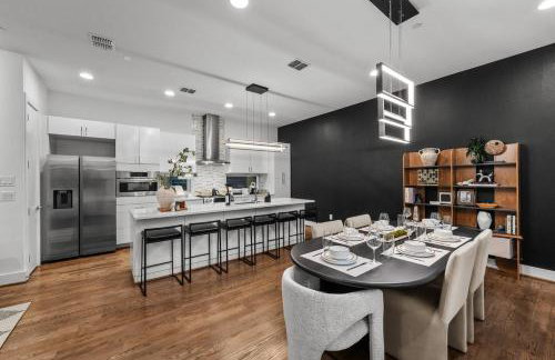 New Luxury Dallas Skyline View with Rooftop - Garage - MiniGolf - Firepit - WORLD CUP - Foto 25