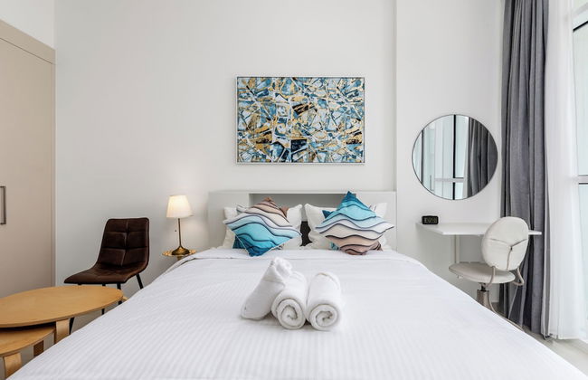 Waves - Elegant 28th Floor Studio in Carson A, Damac Hills - Photo 8