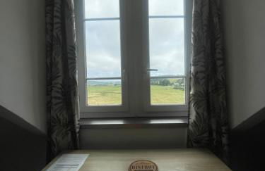 réaménagé fin Juillet 2025, Albatros Studio a moins de 50 mètres de la plage, vue dégagée sur la vallée - Foto 5