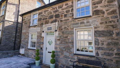 Yr Hen Dy Capel - Foto 1