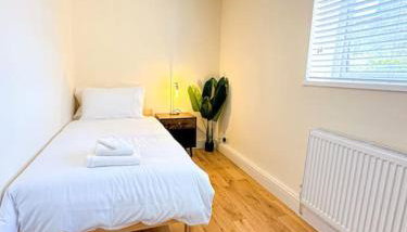 Oasis split level flat in Zone 1 - Foto 4