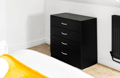 Modern 6-Bedroom Home - Sleeps 12 - Parking - Garden 568P - Foto 69