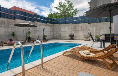 Gorgeous Home In Vrgorac With Wifi - Foto 11