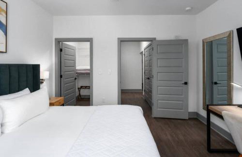 Grandview Getaway, Fitness Center, Secure Parking - Photo 29