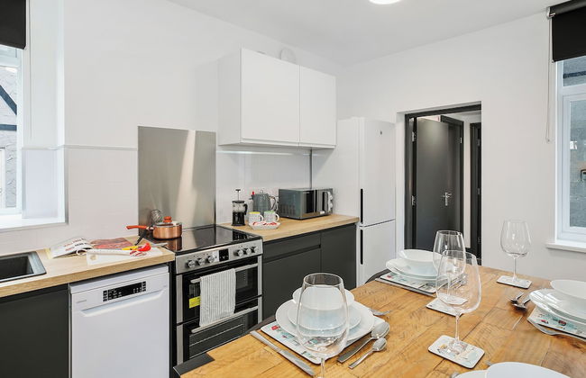 TYME Suites on Humber - Photo 12