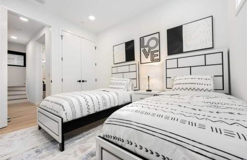 Ultra Modern Luxury - New Construction 4 Bedrooms - Photo 73