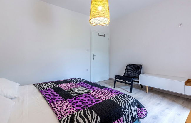 Serene Rural Villa With Pool, Sun Deck, and Children's Play Area - Foto 3