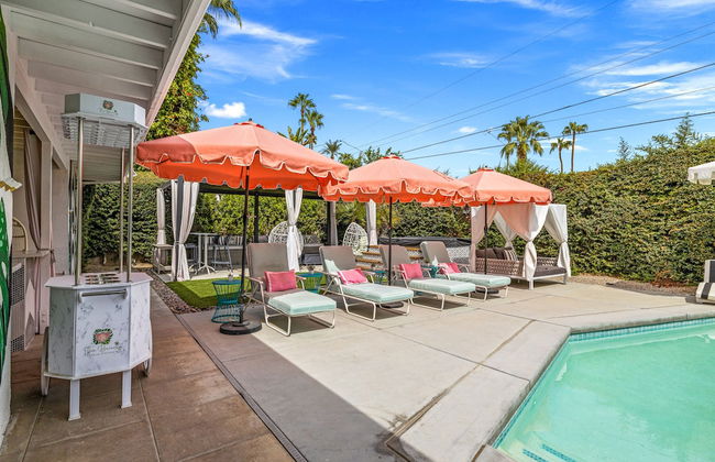 The Beverly - Photo 56