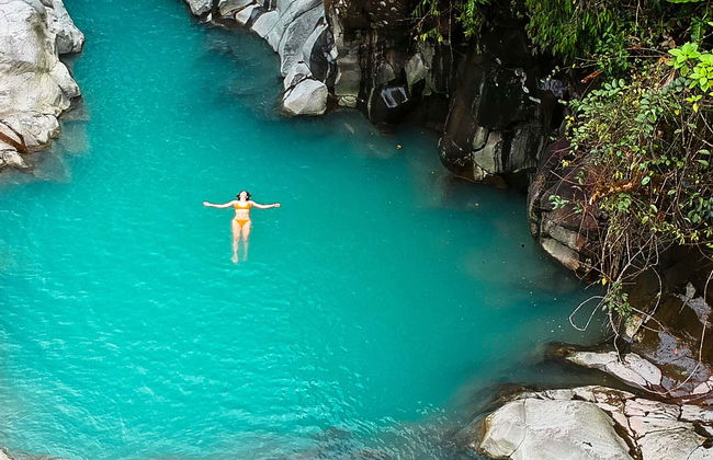 Catarata La Paz, río Celeste y aguas termales - Foto 1