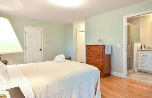 Beautiful Family Home Walk to Beach - Foto 16