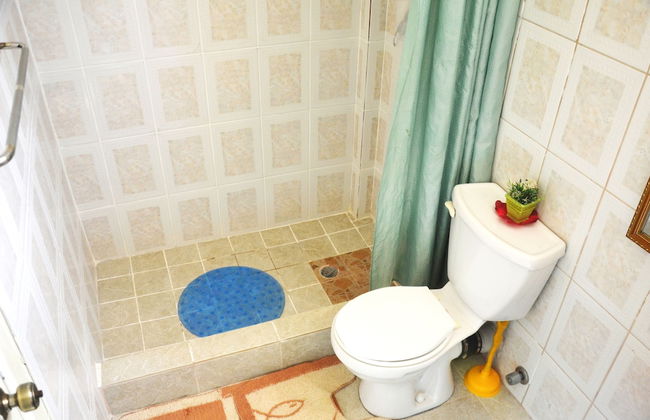 Louislyn Apartments - Photo 30