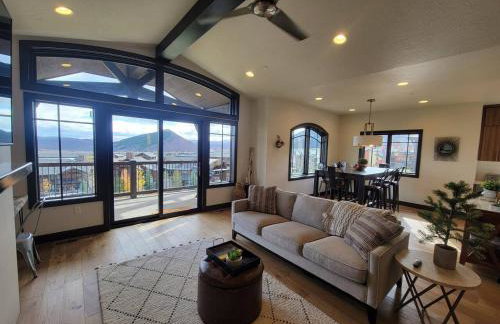 Spectacular Mountain views Year round - Photo 14