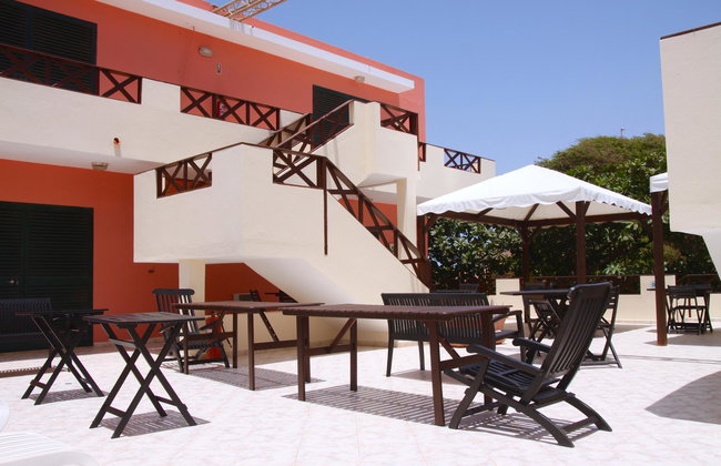 Nautilus Aparthotel - Photo 26