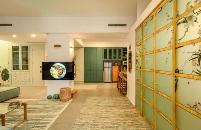 Charming 2BR Apt w a Breathtaking Patio - Foto 19