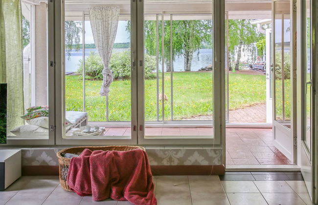 Lake suite - Photo 1