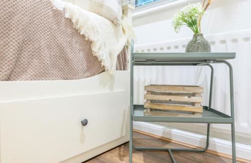 Pass the Keys Family Friendly home in Baildon Court-Free Parking - Foto 25