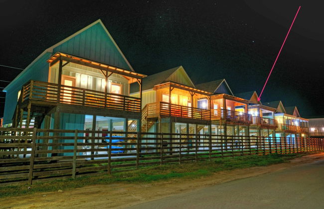 Bay Haven w/ Shared Boat Dock & Waterfront Pool Big Trout by Avantstay - Foto 44