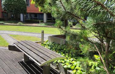 Stylish 2-Bed Apartment, Free Parking, Walk to Hospital & Uni - Foto 46