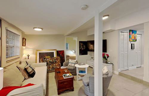 Artful Home Near Design District - Foto 16