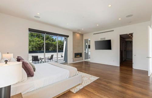 5BR Modern West Hollywood Retreat - Foto 37