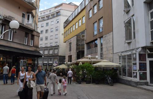 La Zagreb - Foto 16