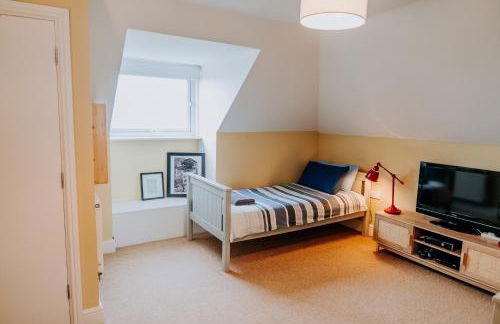 Ponderosa 5-Bed Coastal Retreat with Studio, Sauna & Sea Views - Foto 27