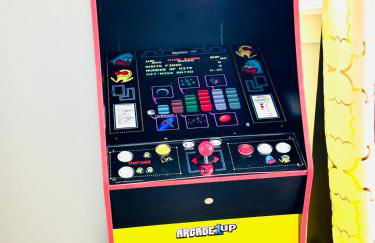 Lion of the Beach - Photo 27