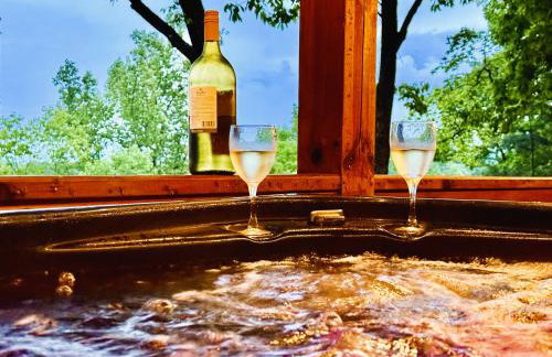 Quiet Ellijay Cabin 2 Master Ensuites, Stunning Views, Hot Tub, Dogs Welcome - Foto 11