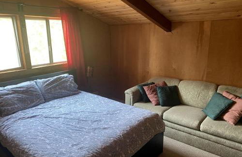 Rustic Cabin Rental near Hoodoo Ski Area and the Deschutes River in Sisters, Oregon - Foto 4