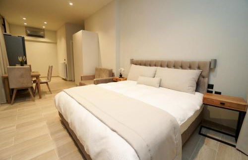 MONOPATI HOUSE - Photo 16