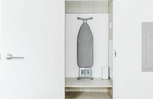 Blueground LIC gym balcony nr MoMA PS1 NYC-1659 - Foto 16